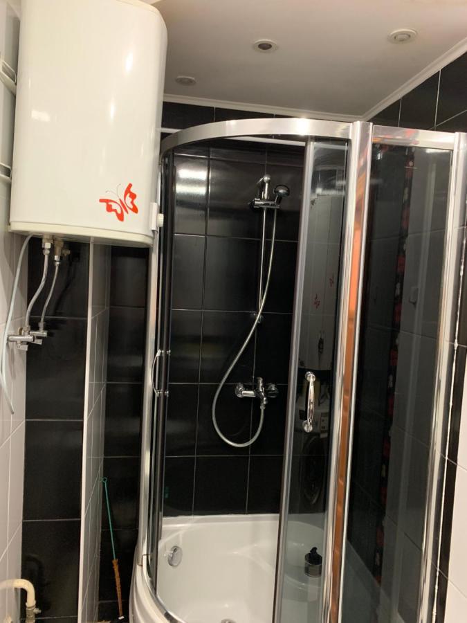 Apartment On Shamo 1 Boulevard Kiev Bagian luar foto